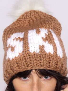 GOGO “SKI” Toque Pom Pom Hat